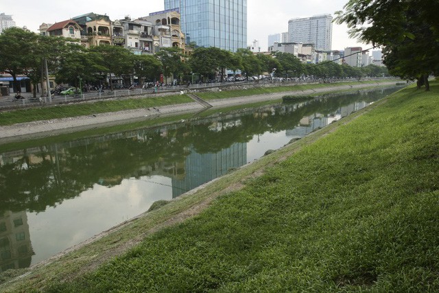 Các nhà khoa học mong muốn sông Tô Lịch được trong xanh như trước đây.