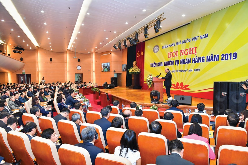 Thủ tướng Chính phủ Nguyễn Xuân Phúc phát biểu chỉ đạo tại Hội nghị triển khai nhiệm vụ ngân hàng năm 2019.