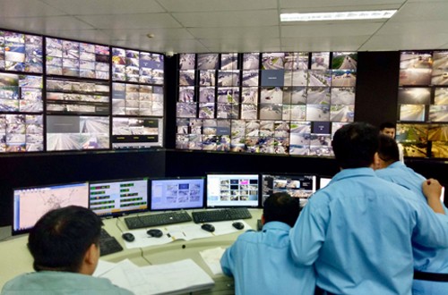 Trung tâm điều khiển giao thông đặt tại trụ sở quản lý đường hầm sông Sài Gòn (quận 2). (Ảnh: Hữu Nguyên) 