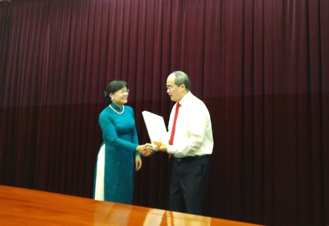 Sáng nay 14/1, Thường trực Thành ủy TP.HCM tổ chức trao quyết định nghỉ hưu đối với bà Nguyễn Thị Quyết Tâm, Chủ tịch HĐND TP.HCM.
