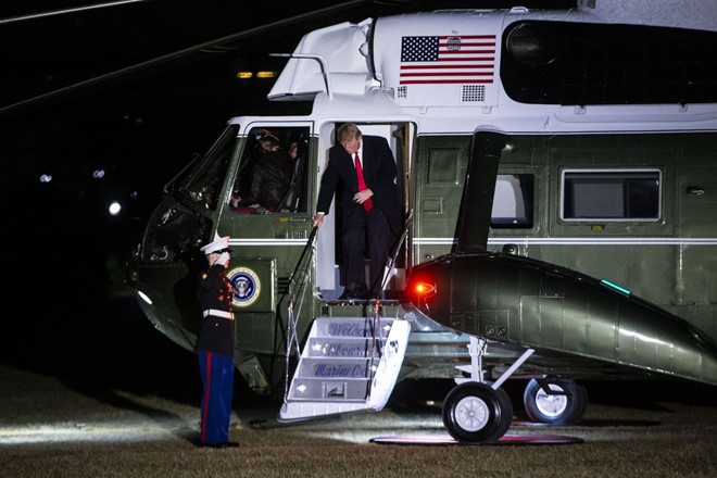 Tổng thống Donald Trump quay trở lại Nhà Trắng sau khi nghỉ cuối tuần ở khu nghỉ dưỡng Mar-a-Lago ở Florida. Ảnh:Getty.