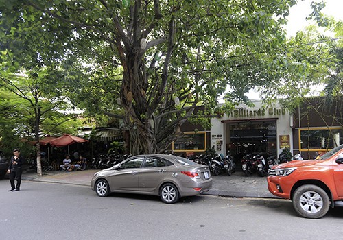 Nhà đất tại 39 đường Pasteur nằm ở trung tâm Đà Nẵng hiện là quán bida và cà phê. Ảnh: Nguyễn Đông.
