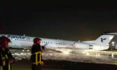 Máy bay của hãng Iran Air hạ cánh xuống sân bay Mehrabad ở Tehran hôm 19/3. Ảnh: Baghdad Post. 