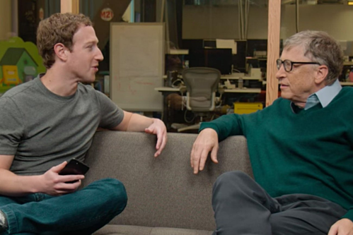 Ông chủ Facebook - Mark Zuckerberg và đồng sáng lập Microsoft - Bill Gates. Ảnh: Techtalk.