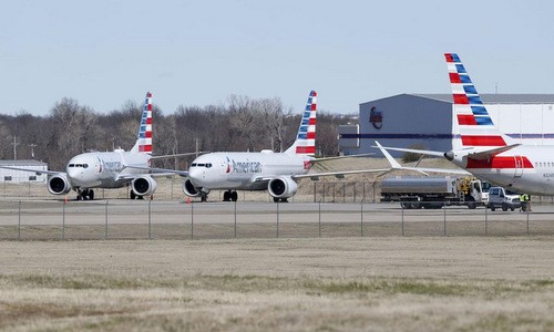 Máy bay 737 MAX của American Airlines tại khu lưu trữ hồi đầu tháng 4. Ảnh: AFP.