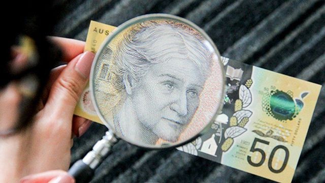 Tờ tiền polymer 50 AUD mới phát hành của Úc bị sai chính tả.