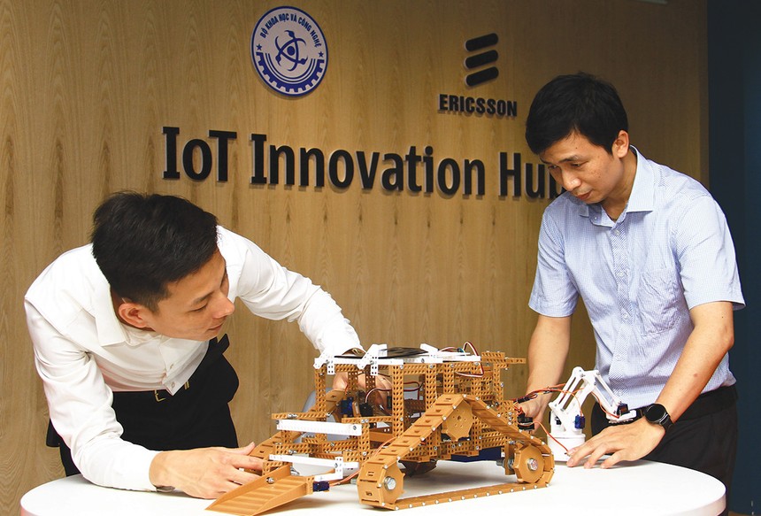 IoT Innovation Hub, ươm tạo tài năng Việt