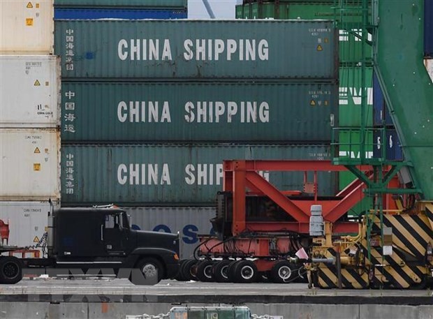Hàng hóa Trung Quốc được xếp tại cảng ở Long Beach, California, Mỹ ngày 10/5/2019. (Nguồn: AFP/TTXVN).