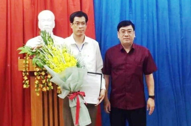 Ông Nguyễn Xuân Hạnh (áo trắng) được điều động, bổ nhiệm làm Giám đốc Trung tâm trợ giúp pháp lý  từ tháng 4/2019.