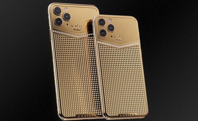 Sau khi được thiết kế lại mặt lưng, cụm camera của iPhone 11 Pro trông ấn tượng hơn nhiều. Ảnh: Caviar.