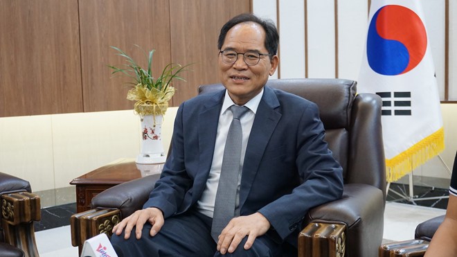 Tân Đại sứ Hàn Quốc tại Việt Nam Park Noh Wan.