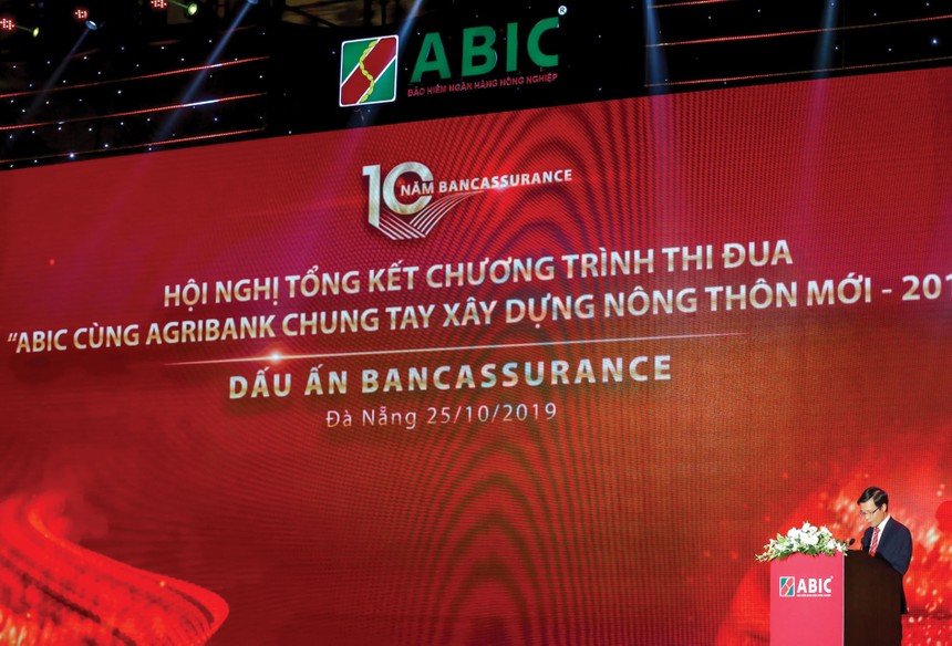 Ông Đinh Việt Đông, Chủ tịch Hội đồng quản trị ABIC phát biểu khai mạc hội nghị.