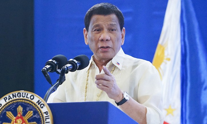 Duterte trước khi trở về thành phố Davao hồi đầu tháng 12. Ảnh: ABS-CBN.