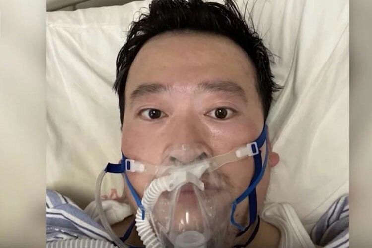 Bác sĩ Lý Văn Lượng trong bệnh viện sau khi nhiễm nCoV. Ảnh: Weibo.
