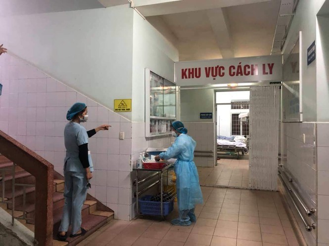 Các thủy thủ, nhân viên tàu có tiếp xúc gần với bệnh nhân thứ 30 được cách ly tại Bệnh viện Hữu nghị Việt Tiệp.