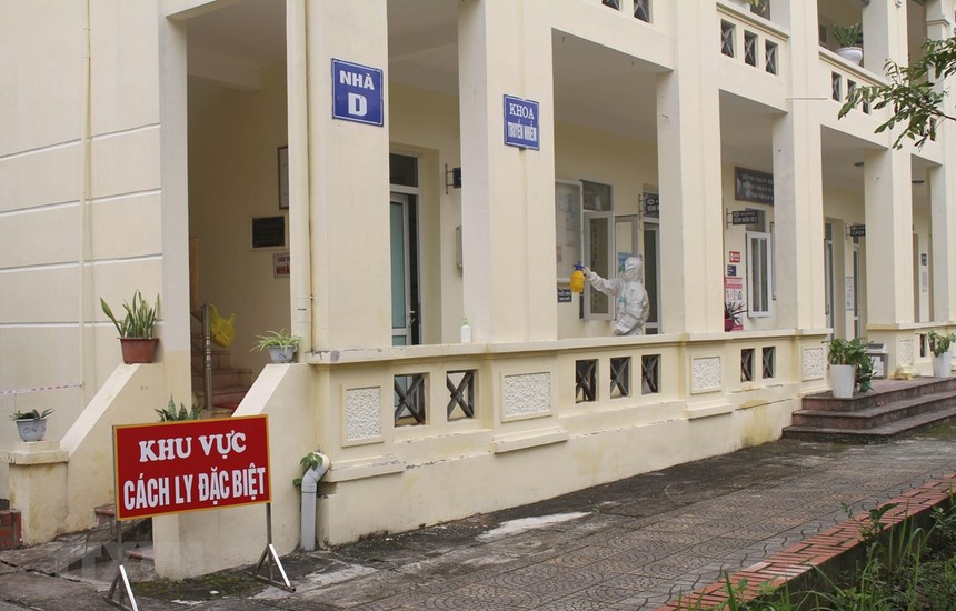 Khu vực cách ly tại Trung tâm Y tế huyện Hoa Lư, tỉnh Ninh Bình. (Ảnh: Thùy Dung/TTXVN).