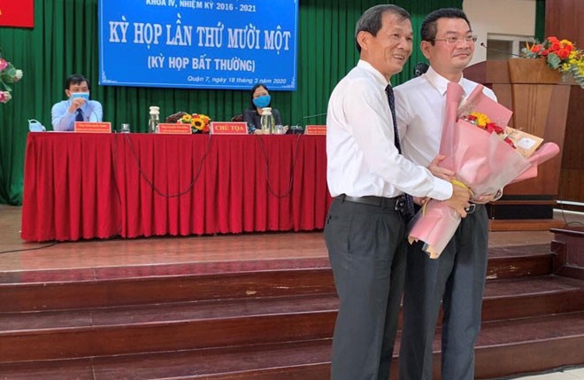 Ông Hoàng Minh Tuấn Anh được bầu giữ chức Chủ tịch UBND quận 7.