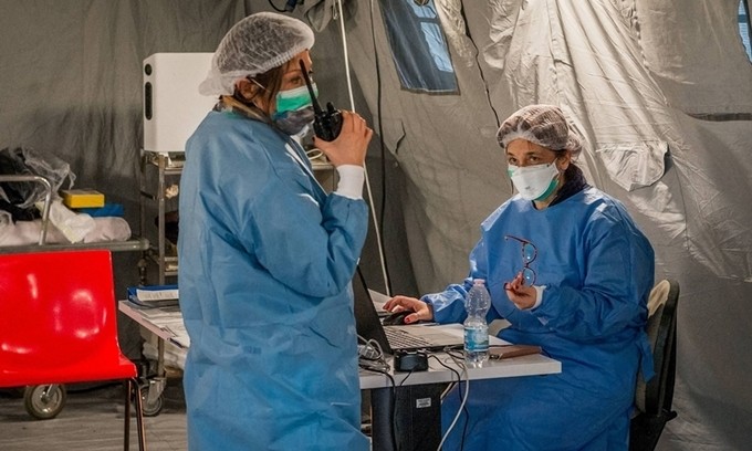 Lều cấp cứu người nhiễm nCoV của bệnh viện Cremona ở Lombardy, Italy ngày 29/2. Ảnh: Reuters.