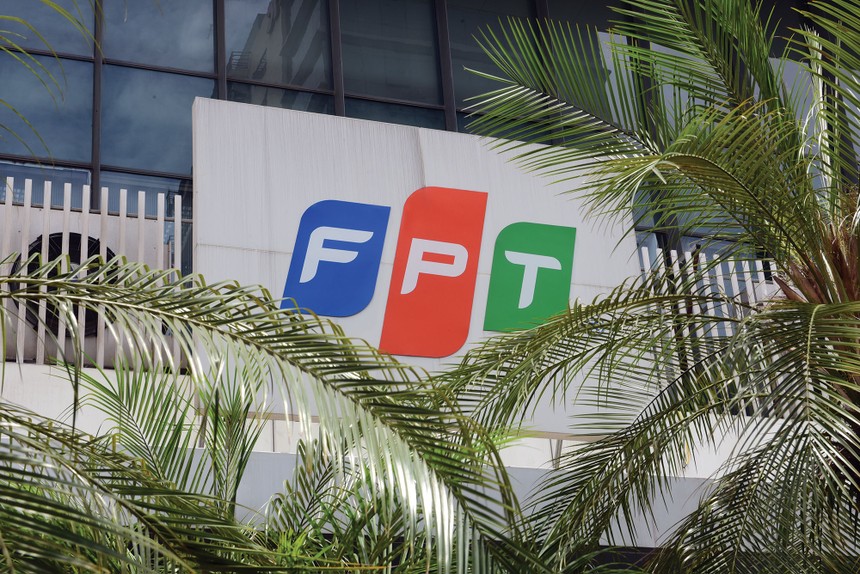 FPT: Lợi nhuận 4 tháng tăng trưởng 17,3%