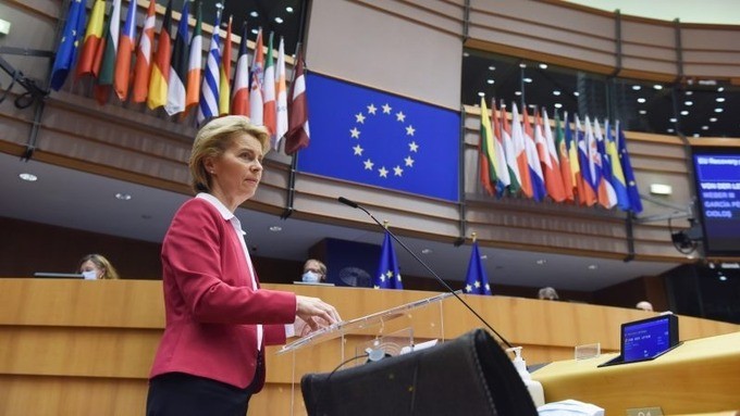 Chủ tịch Ủy ban Châu Âu Ursula von der Leyen nói về gói 750 tỷ euro tại Nghị viện châu Âu ở Brussels hôm 27/5. Ảnh: EC - Audiovisual Service.