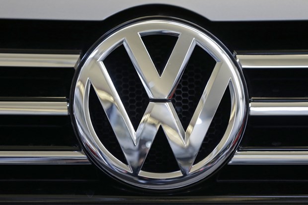 Volkswagen dính vào hàng loạt bê bối về gian lận khí thải. (Ảnh: WSJ).