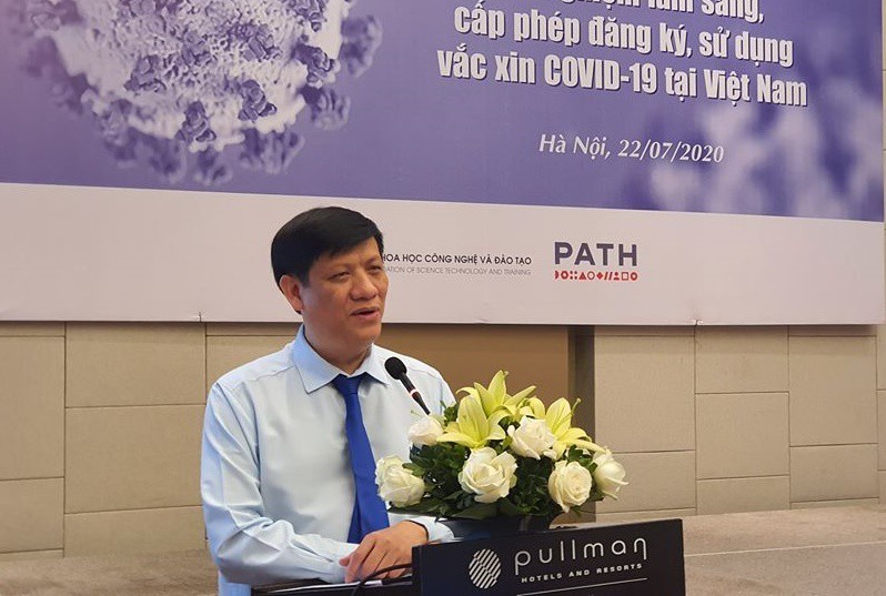 Quyền Bộ trưởng Bộ Y tế Nguyễn Thanh Long.