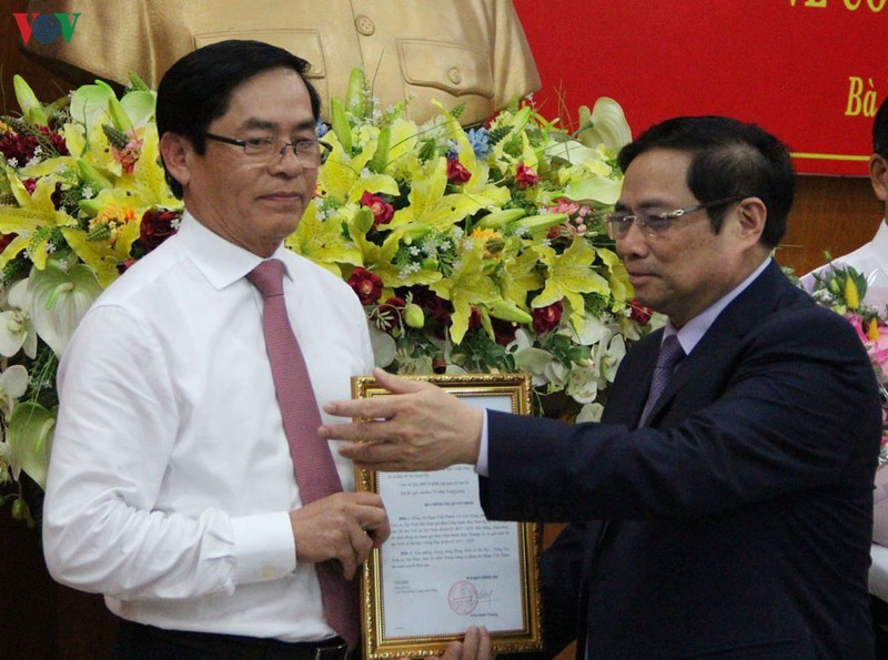 Ông Phạm Viết Thanh nhận quyết định giữ chức Bí thư Tỉnh ủy Bà Rịa - Vũng Tàu.