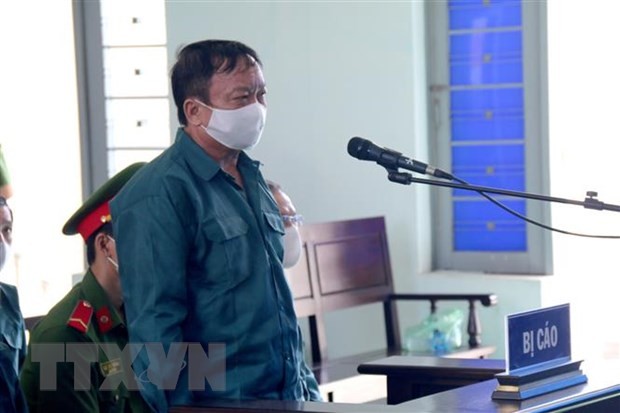 Bị cáo Trần Hoàng Khôi, nguyên Phó Chủ tịch Ủy ban nhân dân thành phố Phan Thiết, tại một phiên tòa. (Ảnh: Nguyễn Thanh/TTXVN).