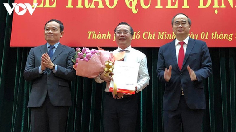 Ông Trần Thế Thuận được điều động về công tác tại UBND TPHCM, giữ chức Giám đốc Sở Văn hóa và Thể thao.