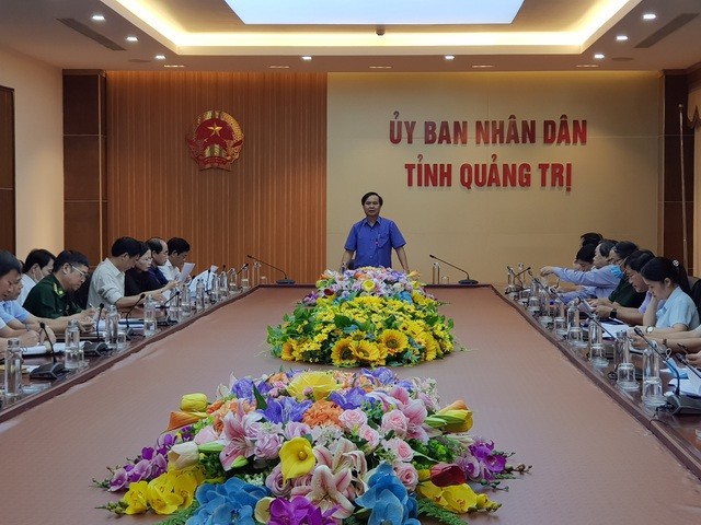 Lãnh đạo tỉnh Quảng Trị yêu cầu, thời gian tới quyết tâm thực hiện mục tiêu kép, vừa sẵn sàng phòng chống dịch vừa phát triển kinh tế, xã hội.