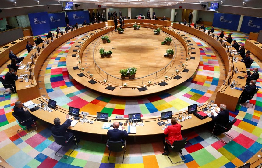 Toàn cảnh hội nghị thượng đỉnh EU tại Brussels, Bỉ, ngày 17/7/2020. (Ảnh: AFP/ TTXVN).