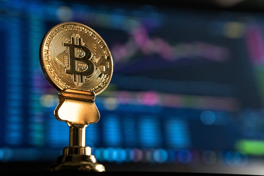Giá Bitcoin hôm nay ngày 26/10: Nhà đầu tư ồ ạt chốt lời sau khi giá Bitcoin vượt đỉnh 13.000 USD, thị trường tiền ảo rực đỏ