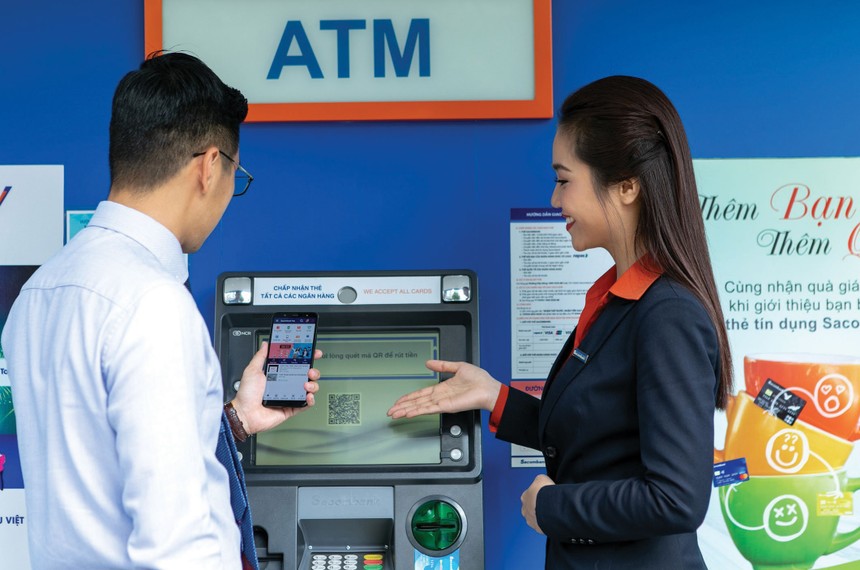 Nhiều công nghệ mới trong thanh toán được các ngân hàng mang tới cho khách hàng. Ảnh: Dũng Minh.