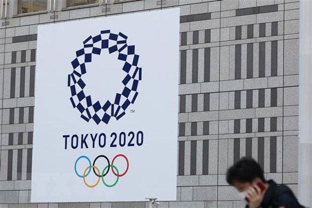 Biểu tượng Olympic Tokyo 2020 tại Tokyo, Nhật Bản. (Nguồn: THX/TTXVN).