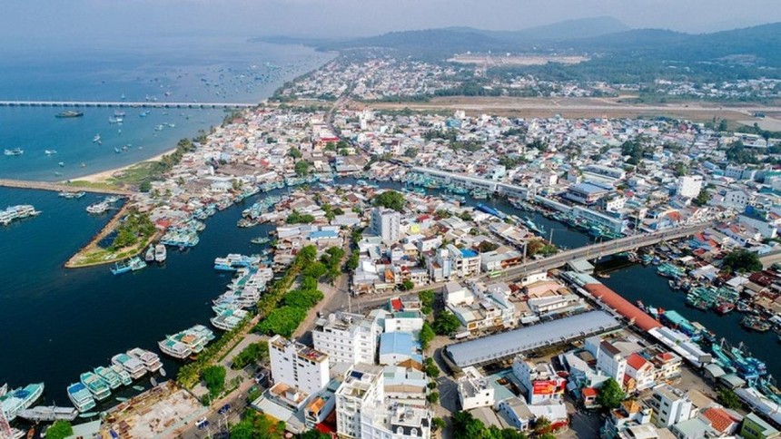 Nghị quyết về thành lập thành phố Phú Quốc và các phường thuộc thành phố Phú Quốc, tỉnh Kiên Giang có hiệu lực từ 1/1/2021.