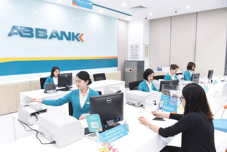 Tính đến cuối tháng 11, ABBank đã hoàn thành kế hoạch lợi nhuận năm 2020. Ảnh; Dũng Minh.