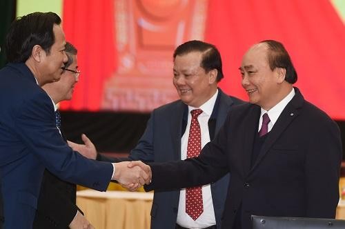 Thủ tướng Nguyễn Xuân Phúc cùng các đại biểu dự hội nghị - Ảnh: VGP/Quang Hiếu.