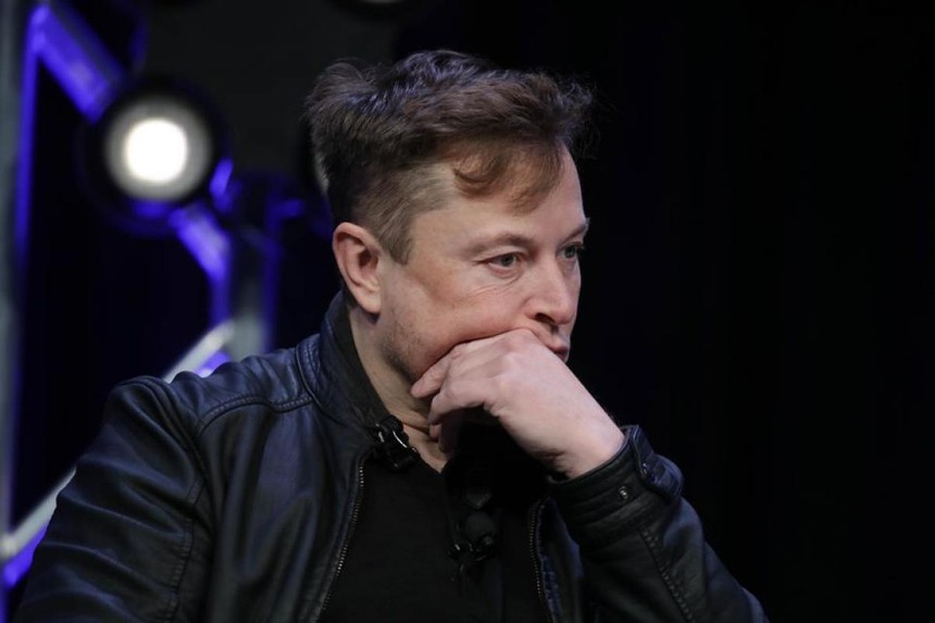 Tài sản "bốc hơi" 14 tỷ USD một ngày, ông Elon Musk mất ngôi giàu nhất thế giới. (Ảnh: Forbes).