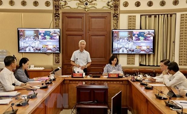 Ông Võ Văn Hoan, Phó Chủ tịch Ủy ban Nhân dân Thành phố Hồ Chí Minh phát biểu tại cuộc họp Ban chỉ đạo phòng, chống dịch COVID-19. (Ảnh: TTXVN phát).