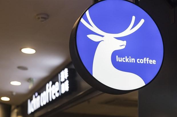 Một cửa hàng của Luckin Coffee. (Ảnh: Bloomberg).
