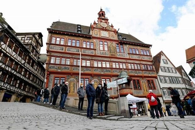 Người dân tại thành phố Tuebingen. (Nguồn: AFP).