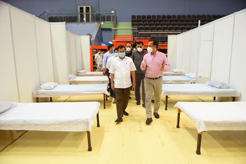 Thủ hiến New Delhi Arvind Kejriwal kiểm tra 2 bệnh viện dã chiến tại Tổ hợp thể thao Yamuna và khu làng Vận động viên của Đại hội Thể thao Khối Thịnh vượng chung (ANI).