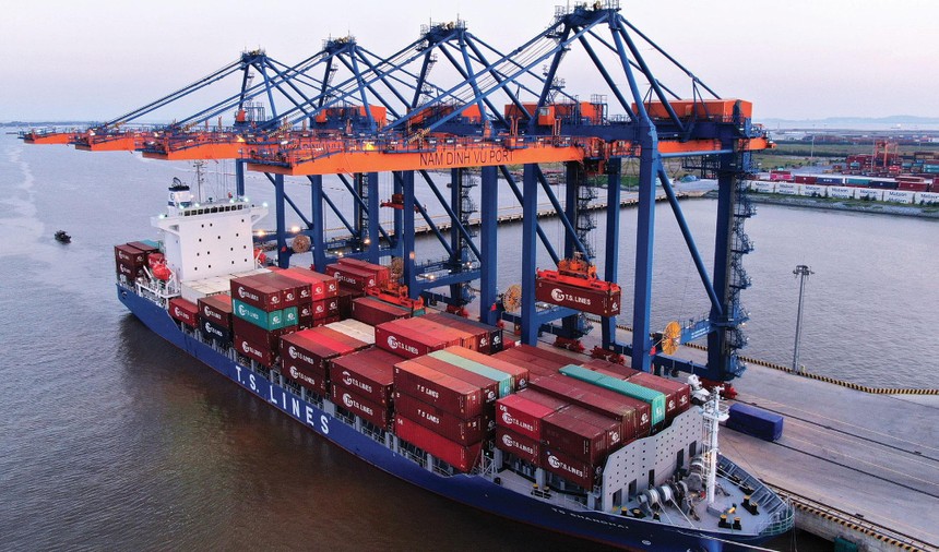 Những công ty có lợi thế về khai thác cảng biển, sở hữu đội tàu, container lớn ghi nhận lợi nhuận quý I/2021 tăng trưởng mạnh.