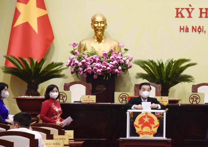 HĐND thành phố bầu chức danh Chủ tịch UBND thành phố Hà Nội.