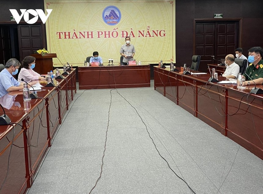 Ông Lê Trung Chinh- Chủ tịch UBND thành phố Đà Nẵng quyết định chưa đóng cảng cá Thọ Quang, đồng thời yêu cầu xây dựng phương án kiểm soát phòng chống dịch.