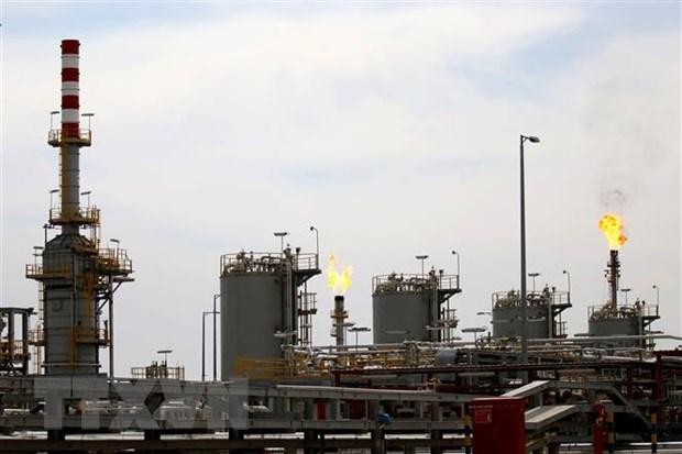 Toàn cảnh một cơ sở lọc dầu của Iraq ở Zubair, tỉnh miền Nam Basra. (Ảnh: AFP/TTXVN).