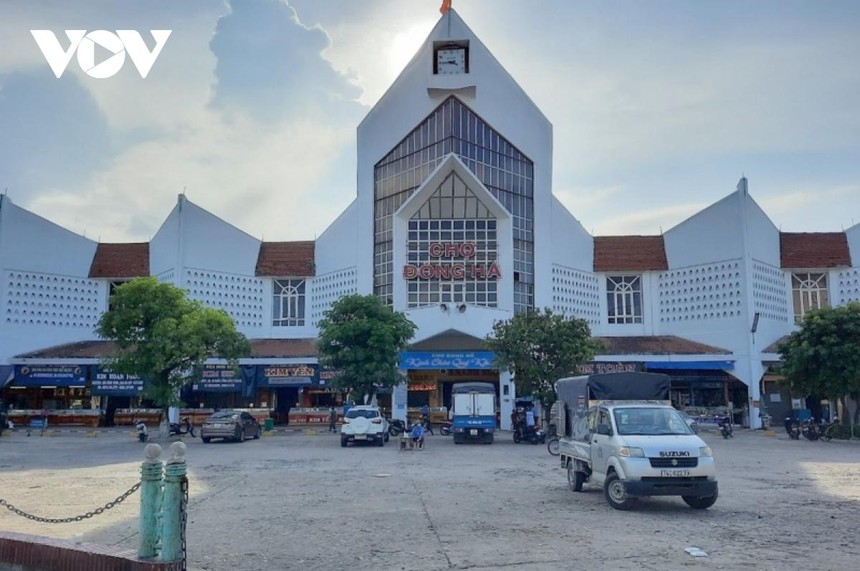 Chợ lớn nhất tỉnh Quảng Trị hoạt động trở lại sau 20 ngày chống dịch