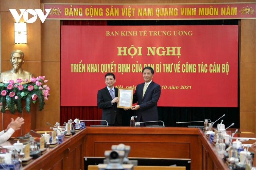 Theo Quyết định số 339-QĐNS/TW ngày 28/9/2021 của Ban Bí thư, ông Nguyễn Duy Hưng, Phó Bí thư Thường trực Tỉnh ủy Hưng Yên, được điều động, bổ nhiệm giữ chức Phó Trưởng Ban Kinh tế Trung ương.