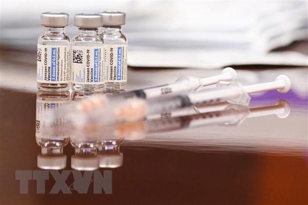Vaccine ngừa COVID-19 của hãng Johnson & Johnson. (Ảnh: AFP/TTXVN).