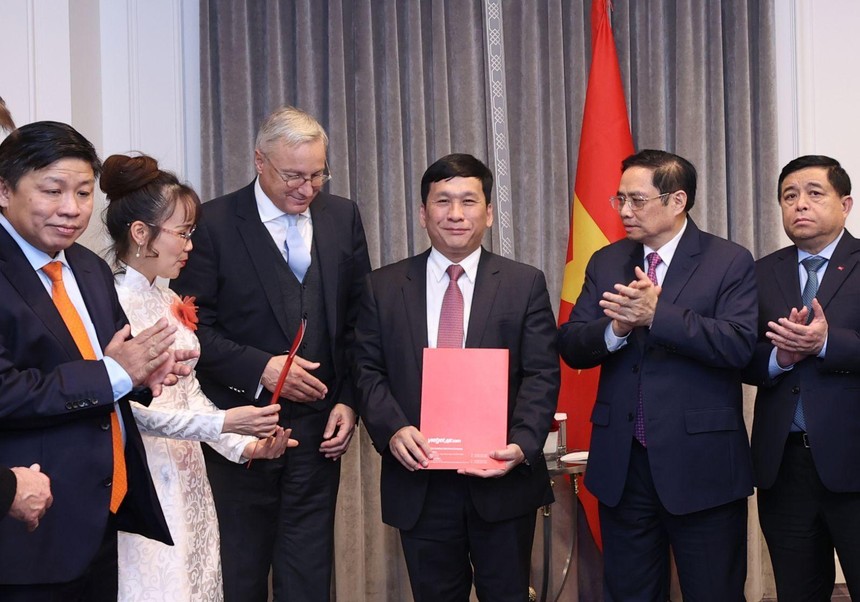 Thủ tướng Phạm Minh Chính chứng kiến lễ ký kết thỏa thuận đối tác chiến lược giữa Vietjet và Airbus.